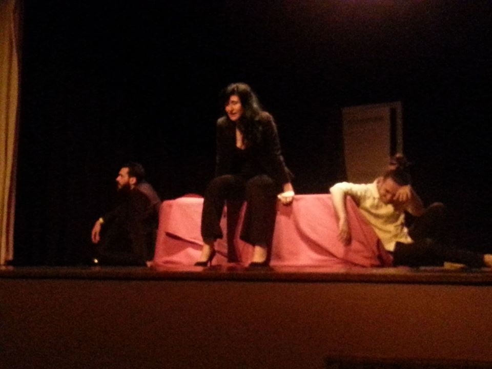 L’estremo e la sua focalizzazione. Recensione di “Legàmi Lègami” al  Teatro San Francesco