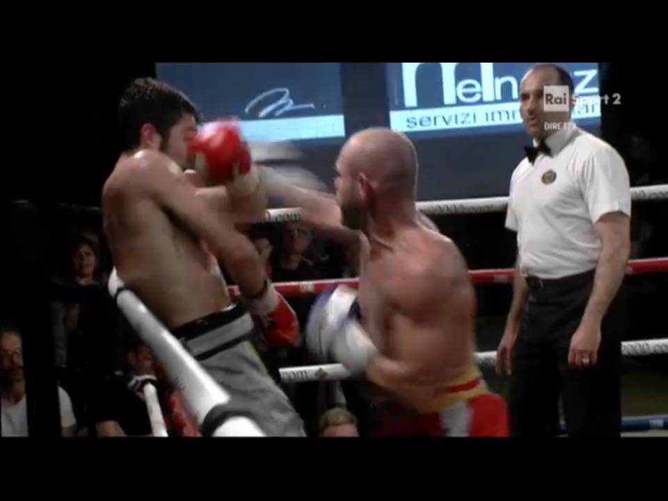 Boxe: “Devil Inside” Randazzo manda quasi all’inferno De Donato. Ma per i giudici non basta ed è pareggio