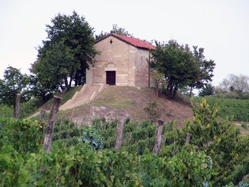 A Treville il Monferrato si vive camminando tra cascine, mulini, vigneti, riserve naturali e chiese