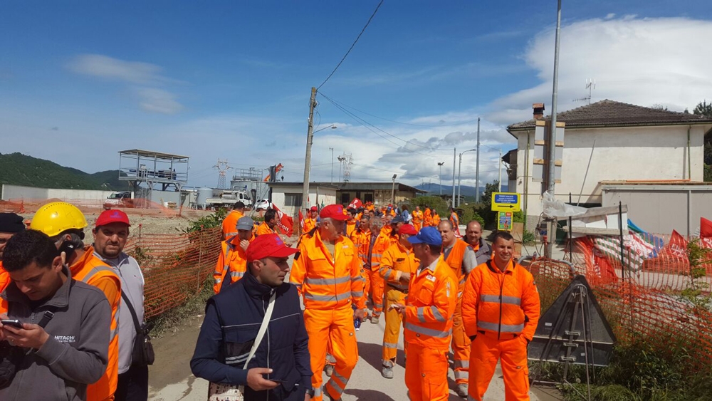 Continua la dura protesta dei lavoratori del Terzo Valico