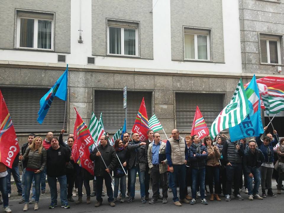 Giorno cruciale per i lavoratori della Sapsa. Oggi sciopero di 8 otto ore e presidio sotto la Prefettura