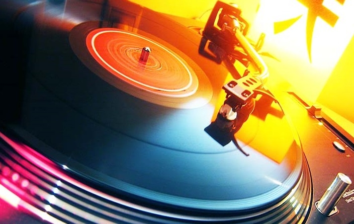 Ad Alessandria i dischi di “Vinile” tornano protagonisti al Teatro Comunale