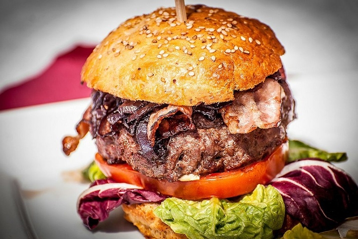 Ad Alessandria “Un week end ai giardini” con street food, Fargetta, birra artigianale e artisti di strada