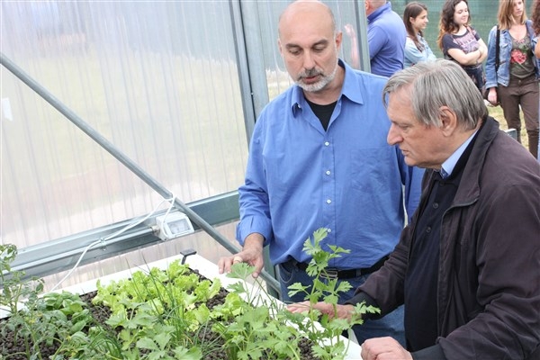 Don Ciotti esalta l’impegno di Libera a Cascina Saetta: “Il cibo sia per tutti” [FOTO]