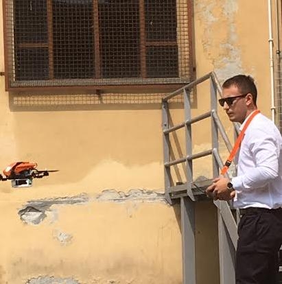Con “la Veloce cura volante” di uno studente del Sobrero i medicinali arrivano dal cielo