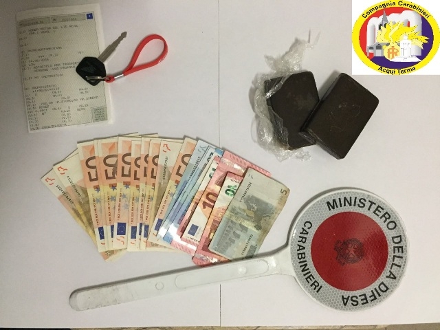 Nelle mutande due panetti di hashish: in manette un pregiudicato