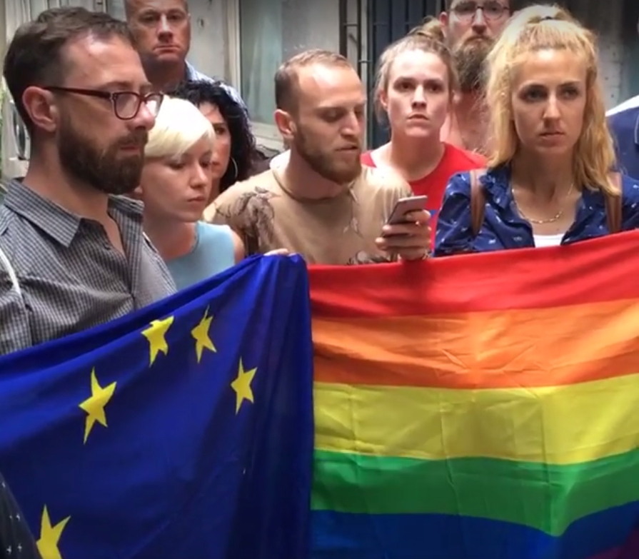 Scontri e arresti al gay pride di Istanbul, la testimonianza dell’alessandrino Viotti