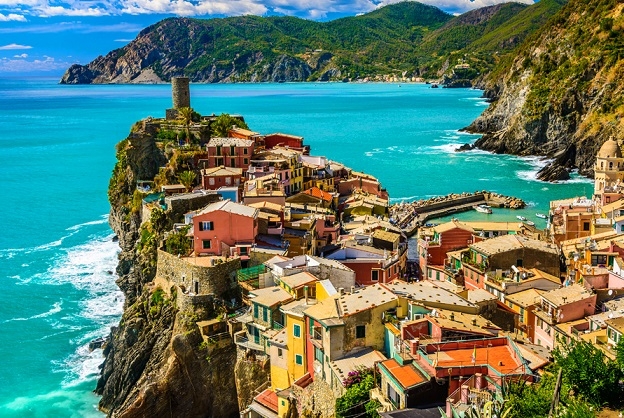 Lega Ambiente premia con le vele blu le migliori località balneari della Liguria