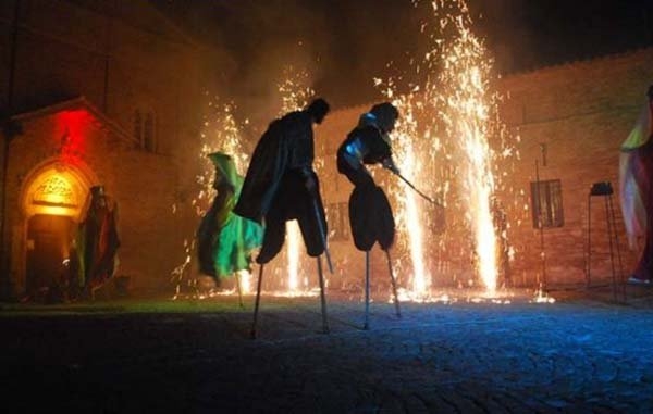 A Valenza la notte si fa bianca