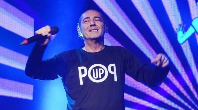 Il Pop-Up tour di Luca Carboni arriva a Serravalle