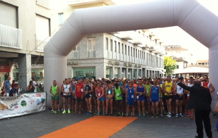 Giovedì Valenza corre per l’Avis: torna la Strasangiacomo