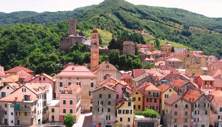 A Campo Ligure cresce il fermento, tornano le birre e lo street food di Birrando in Campo