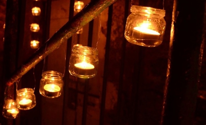 La notte delle candele illumina Arquata