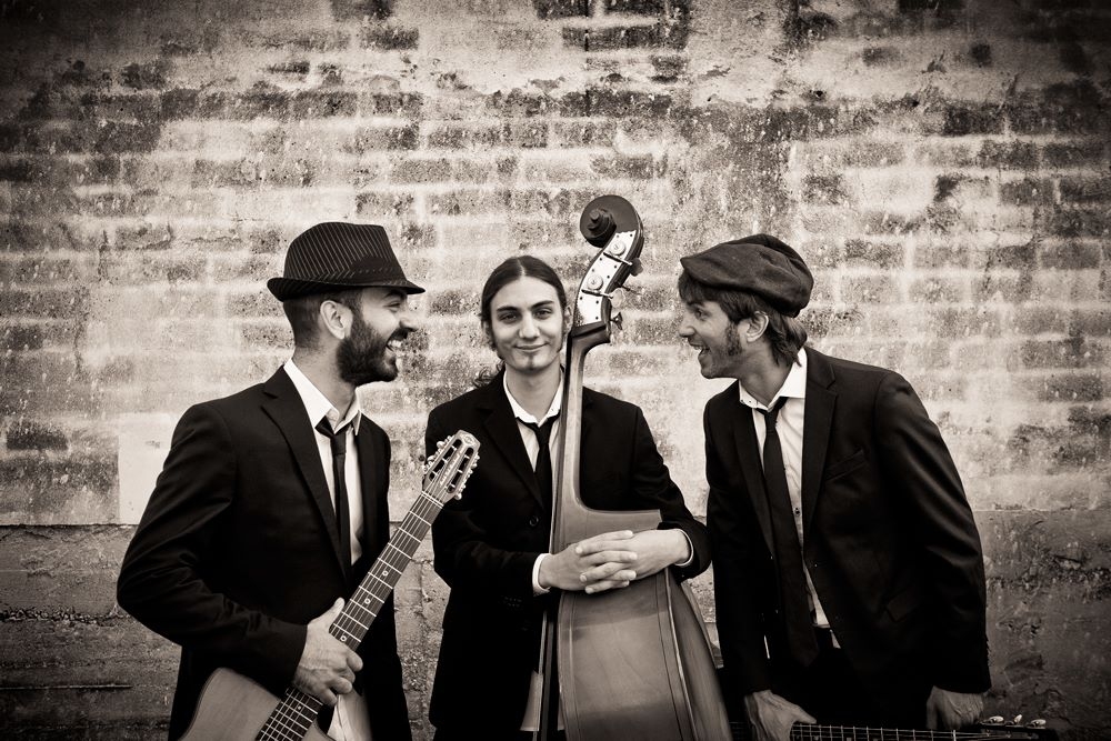 “AstiMusica”: ad Asti l’estate si accende a suon di jazz con il trio Accordi Disaccordi
