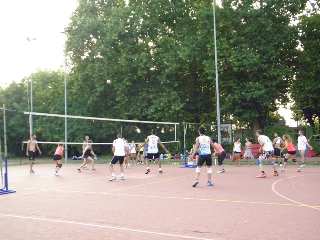 All’area polisportiva Garavelli due maxi tornei di volley lunghi un giorno