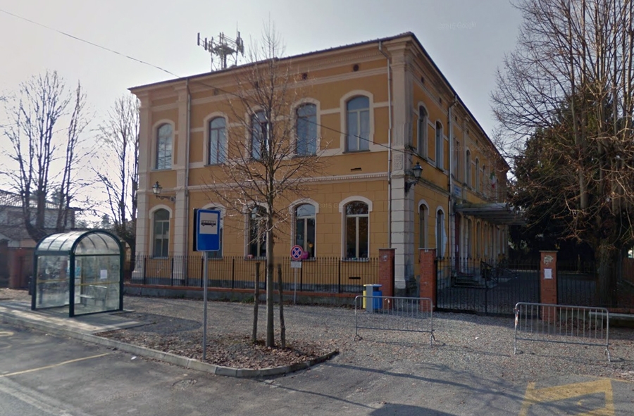A Predosa il sindaco cerca soluzioni per gli scolari del paese: la scuola ha bisogno di lavori