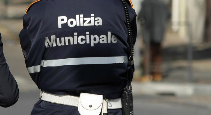 Bivacchi notturni nell’area del Ferrhotel: il sindaco Bertero invoca la messa in sicurezza dell’area