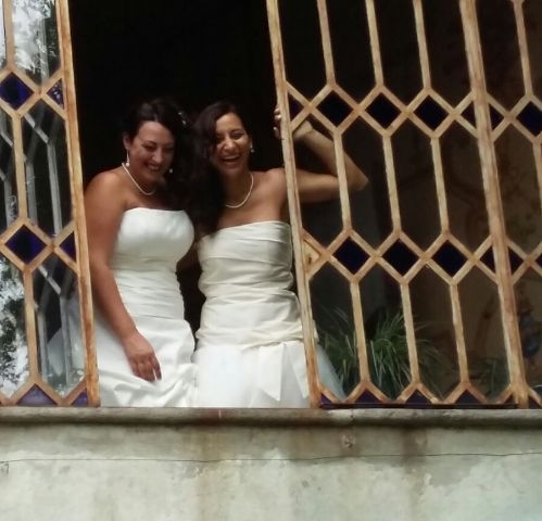 Anche La 7 a casa della casalese Alice e di Lillian, le prime a sposarsi in Piemonte