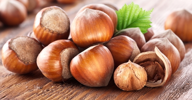 A Castagnole l’appuntamento si fa doppio: Fiera della Nocciola e Contro Festival
