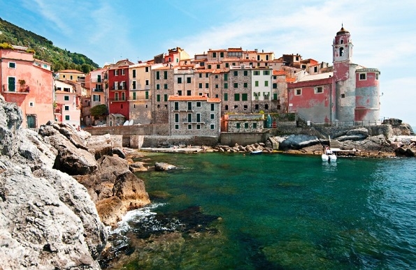 Tellaro, il borgo tra mare e terra