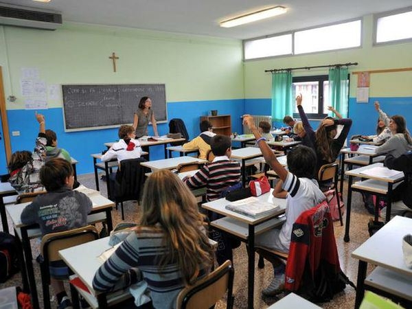 Sindacati sul piede di guerra per il taglio agli organici delle scuole piemontesi