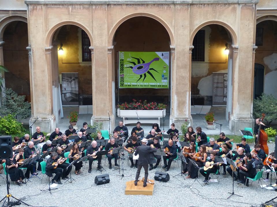 Invasione di mandolini per le strade di Acqui
