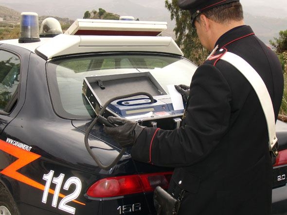 Notte di controlli per contrastare la guida in stato di ebbrezza. I Carabinieri fanno scattare due denunce e multano un ciclista