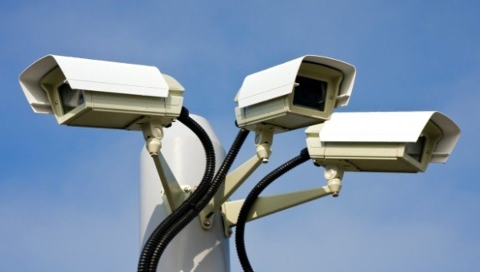 Si allungano i tempi per accendere gli occhi elettronici sulla città di Alessandria