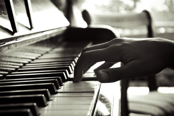 Le note di PianoEchos  arrivano a Vignale Monferrato con  il Duo Arkhipova-Solé Leris