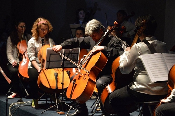 “Musica in Estate”: Acqui si appende alle corde dei BricconCelli