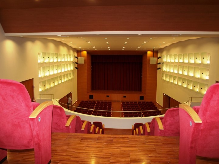 Al via la stagione al Teatro Besostri