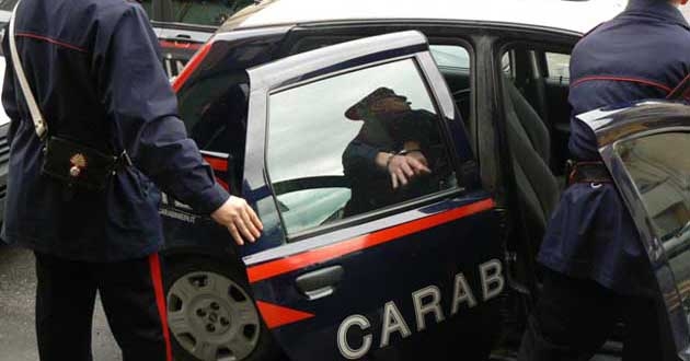 Controlli davanti alle scuole: denunciato quindicenne