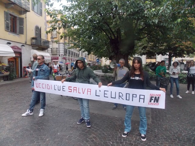 Anche ad Alessandria il flash mob di Forza Nuova