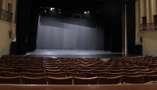 I versi di Shakespeare sul palco del Teatro Comunale di San Salvatore