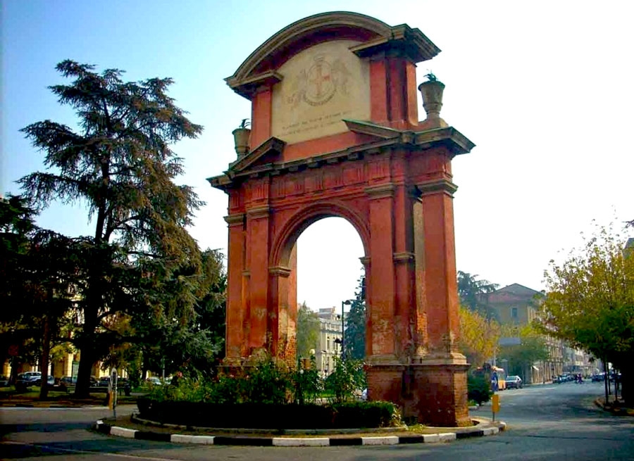 Una domenica diversa in via Dante: arriva l’Autunno dell’Arco