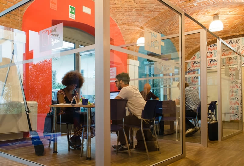 Open day con giochi e conversazioni al Wall Street English di Alessandria