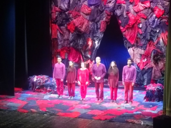 Il Mediterraneo che divide e accomuna. Recensione di “Human” al Teatro Sociale di Valenza