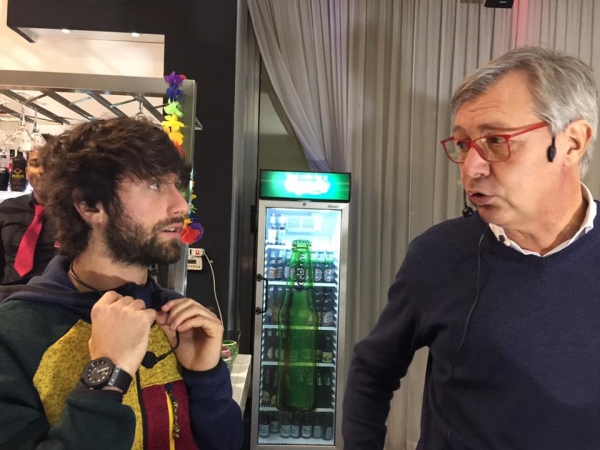 la DIRETTA VIDEO di Vai col grigio con Simone Branca