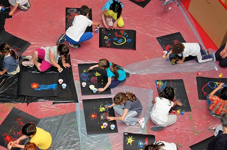Alla Biblioteca Civica di Valenza i bambini si trasformano in burattinai