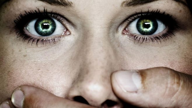Casale dice no alla violenza alle donne con lo spettacolo #Womanshot