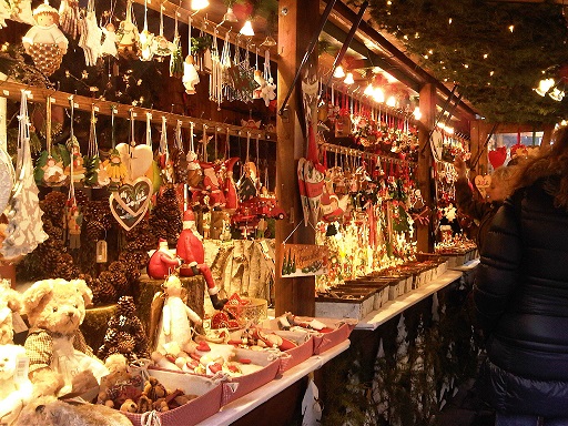 Acqui Terme si colora di magia con “Riscopriamo il Natale…sotto l’albero…”