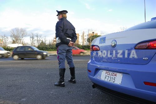 Su un furgone 57 chili di marijuana: arrestato 26enne