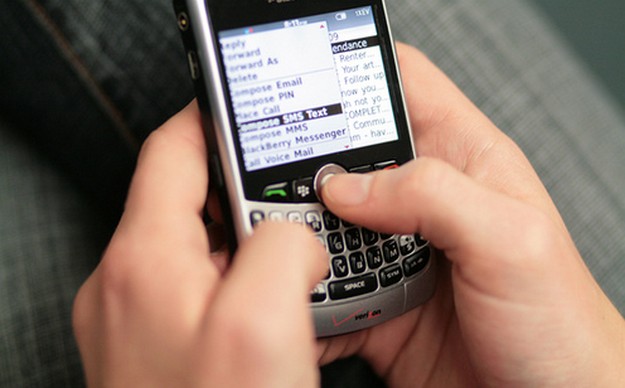 La sicurezza stradale a Serravalle viaggia con gli “sms per la vita” degli studenti