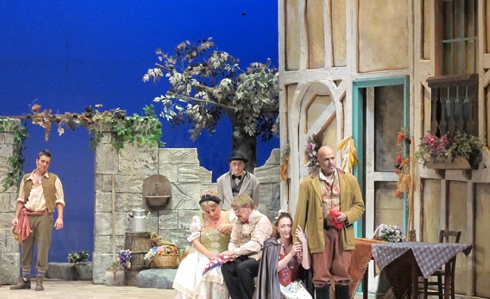L’operetta “L’acqua cheta” al teatro Carbonetti di Broni