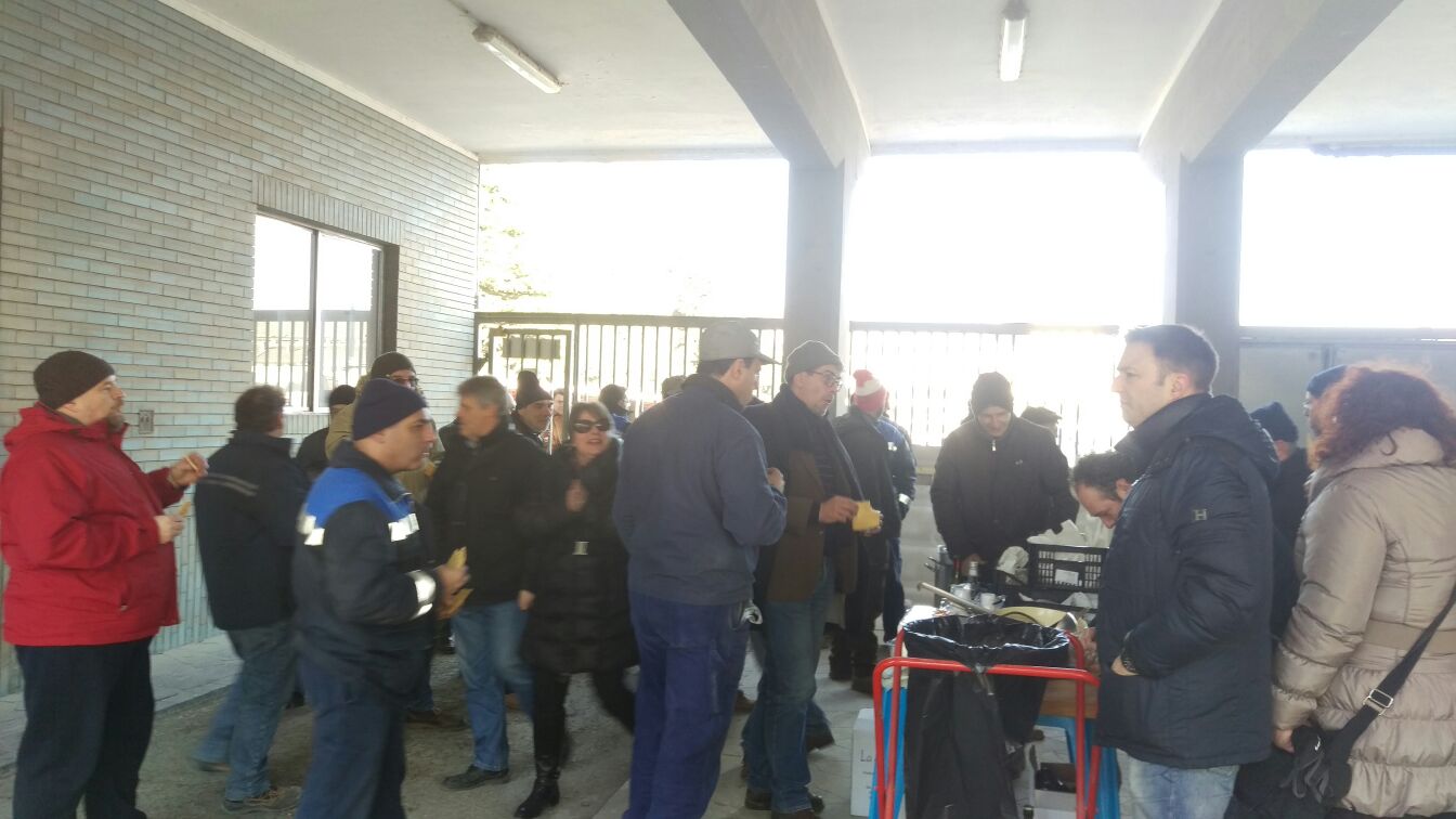 Cementir: prosegue lo sciopero permanente, anche all’aperto e al freddo