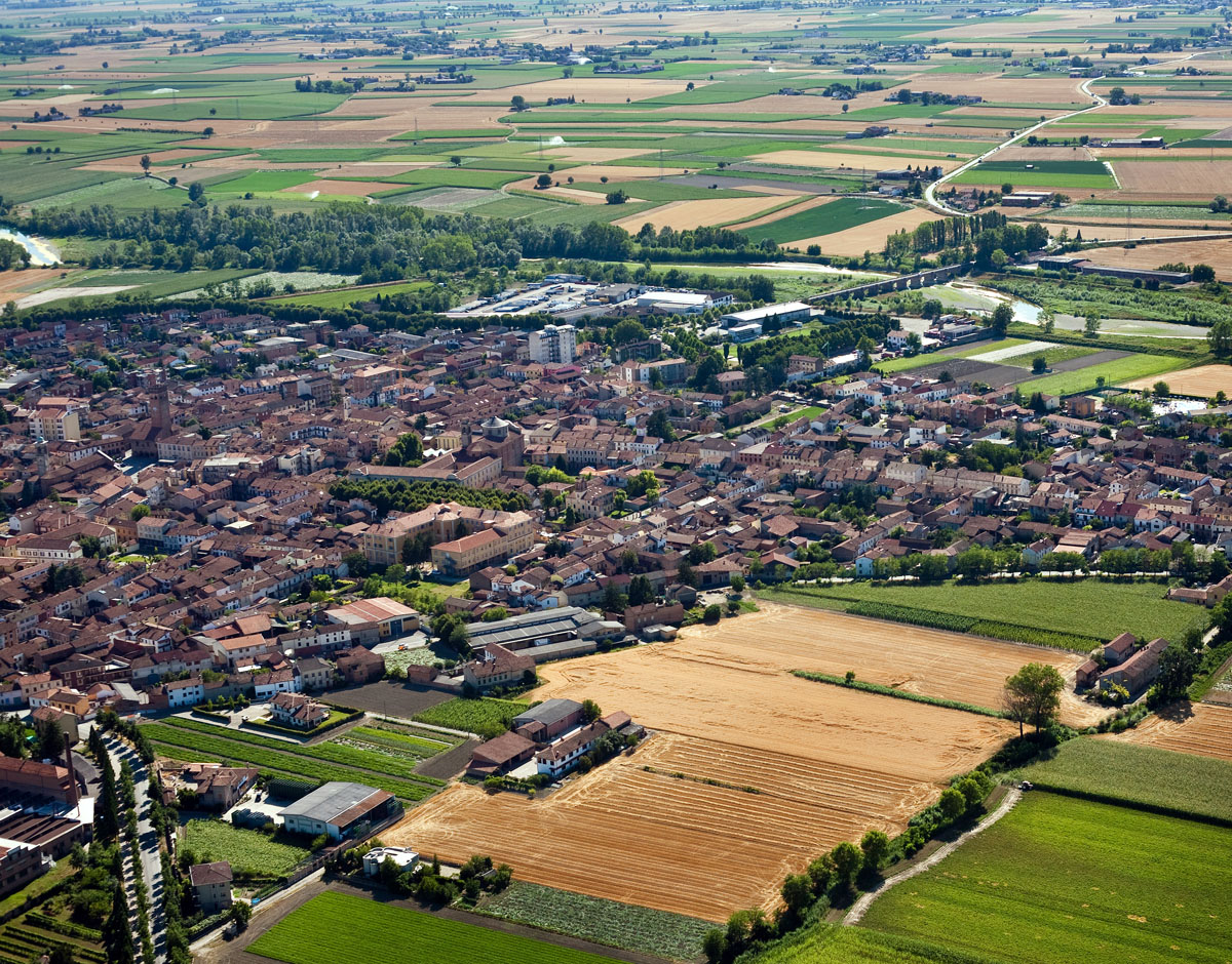 Grande festa a Castelnuovo Scrivia per San Desiderio tra fuochi, musica e arte