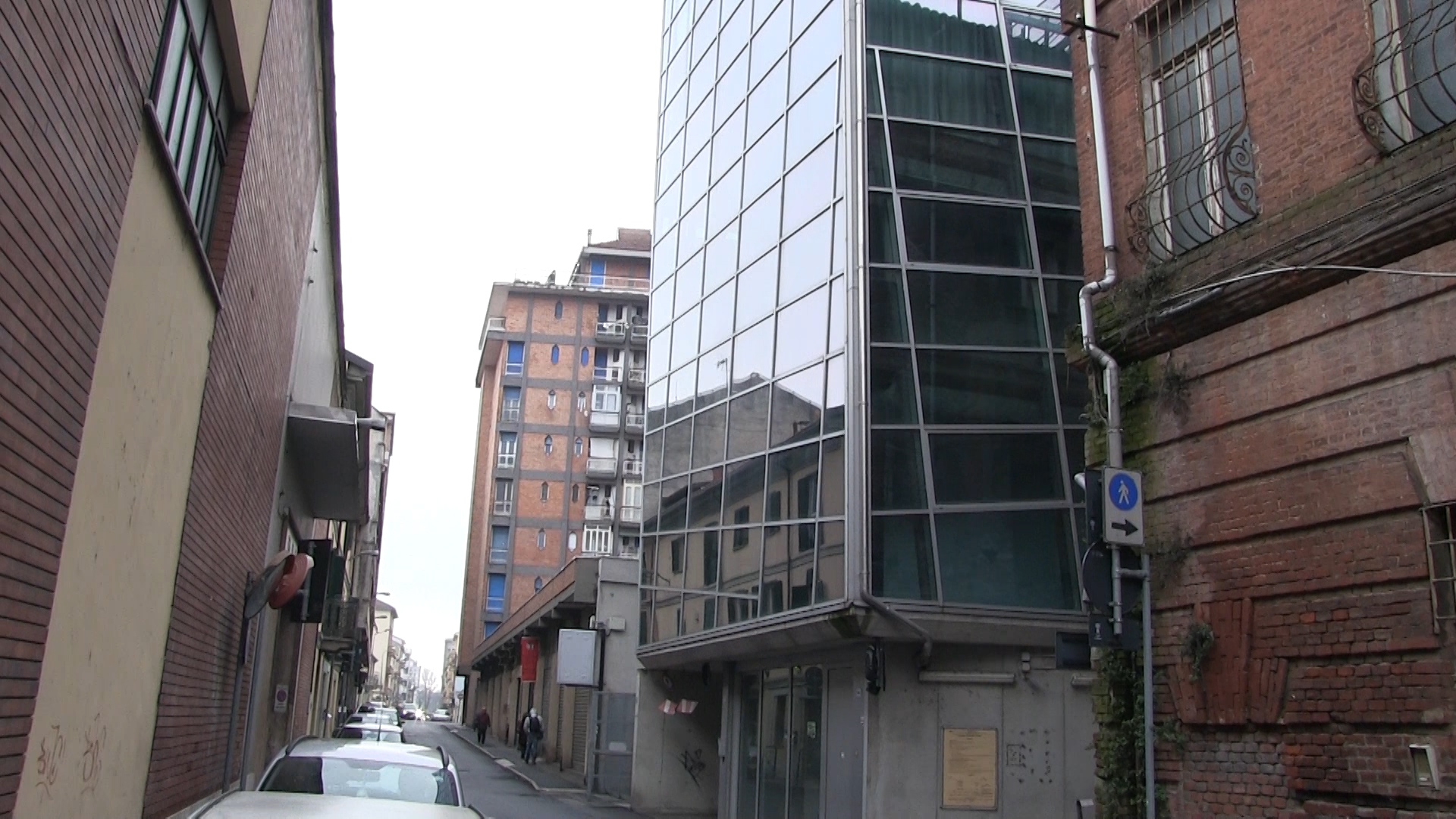 “Degrado del parcheggio in Via Parma inaccettabile”, Comune e Amag Mobilità avvieranno delle verifiche