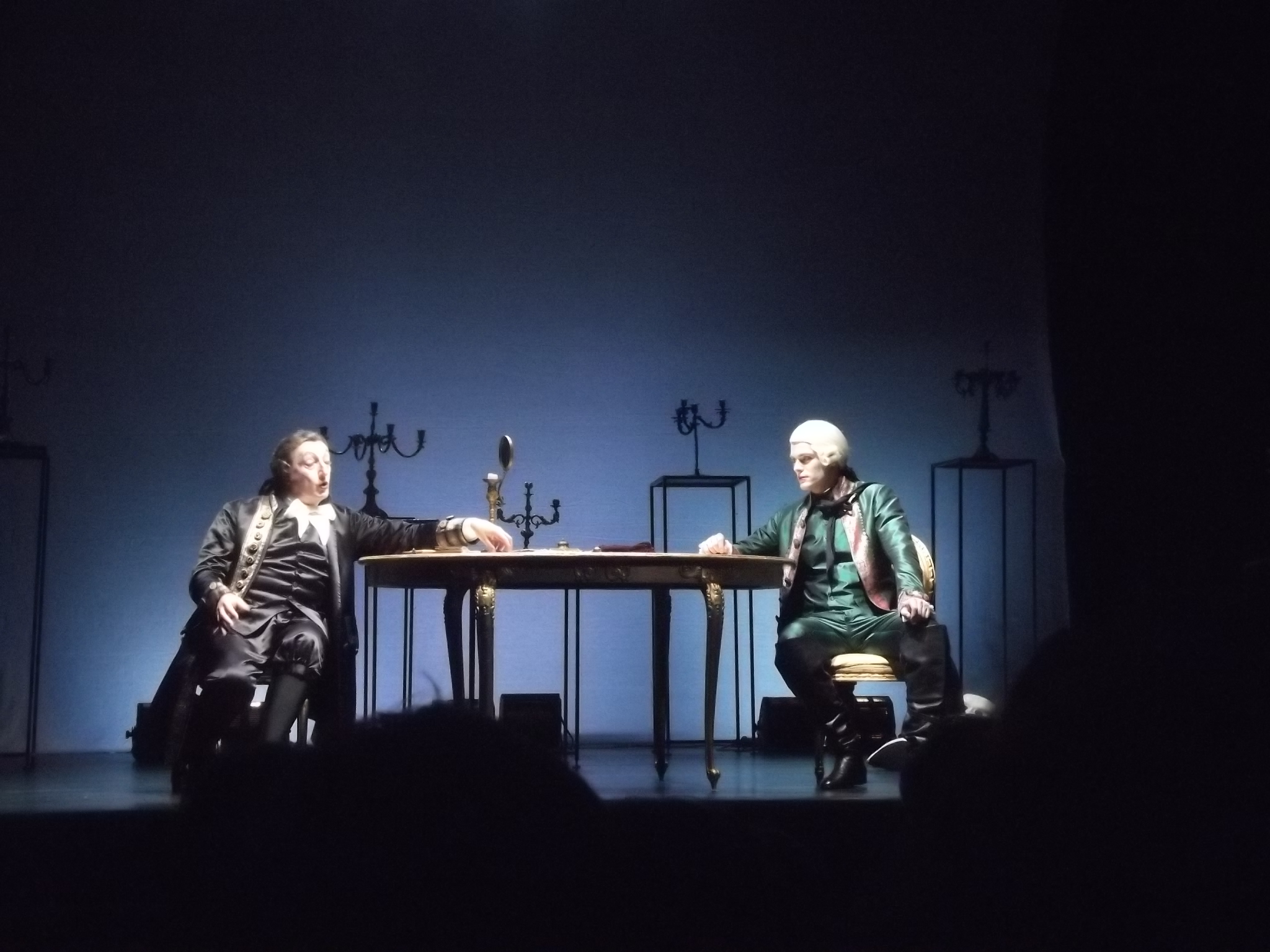 Decadenza e rapacità. Recensione de “Il ritorno di Casanova” al teatro Municipale di Costigliole