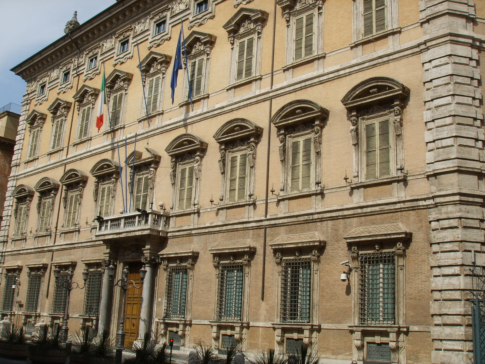Amianto: anche gli eredi delle persone decedute lo scorso anno potranno contare sui fondi dell’Inail