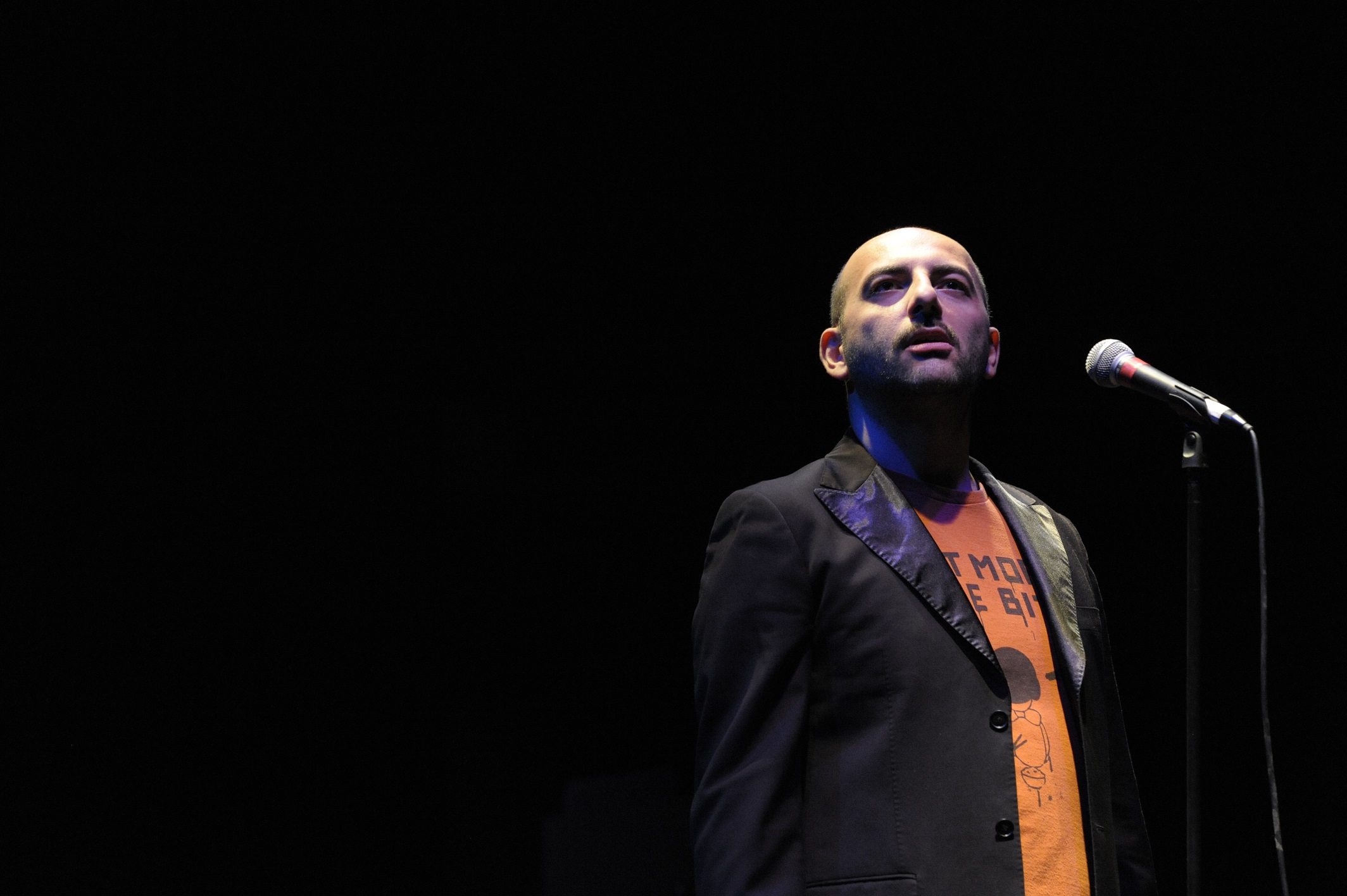 Il valenzano Dario Benedetto chiude la stagione del teatro Sociale